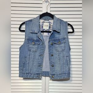 NWOT I love H81 Denim Vest (Premium Denim) - M
